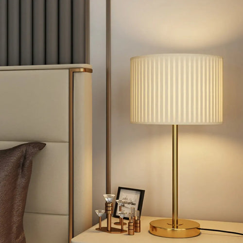 Contemporary Geometric Metal Table Lamp for Home