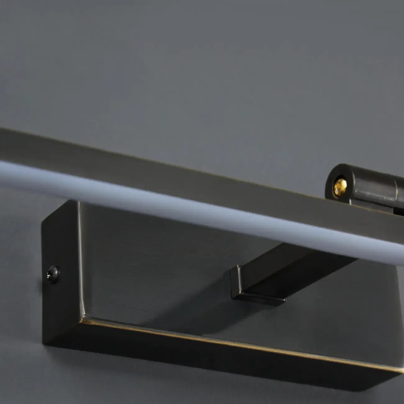 Nordic Black Sleek Linear LED Wall Lamp with Adjustable Arm