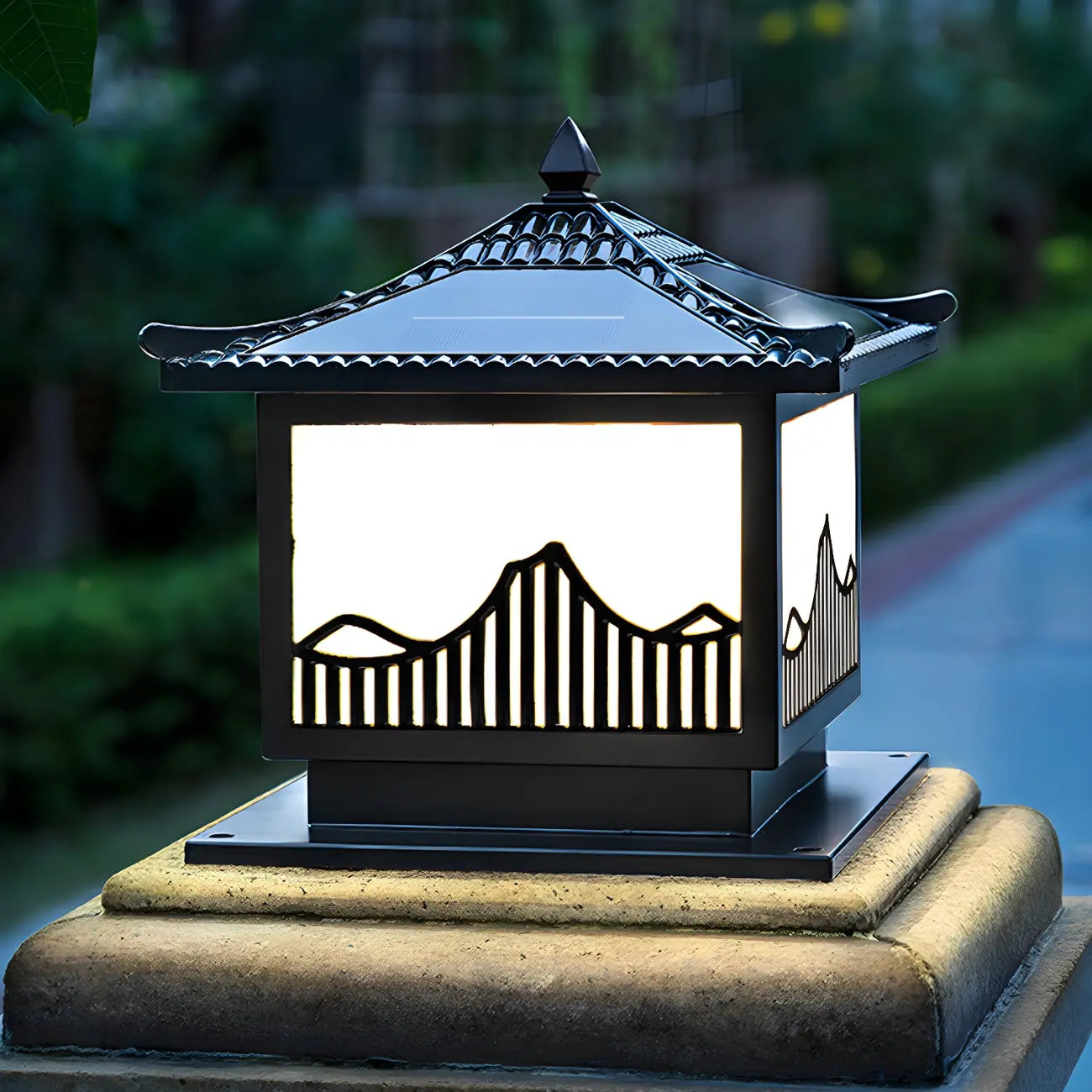 Traditional Bronze Home-Shape Solar Outdoor Post Lights
