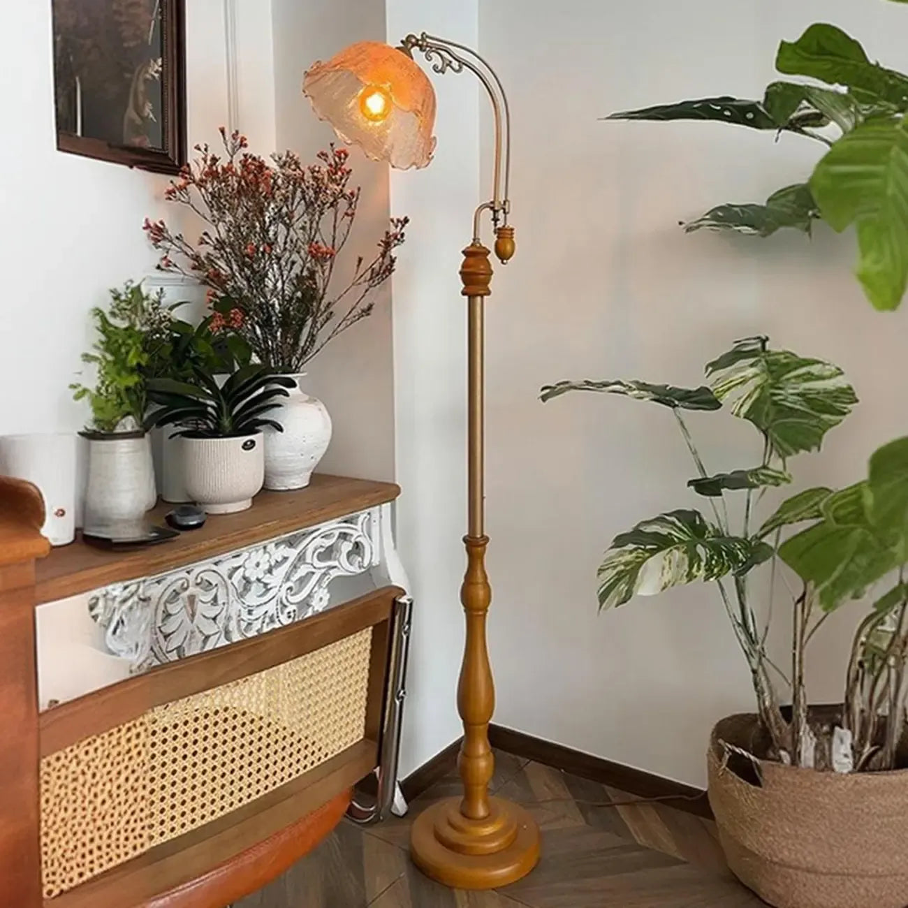 Plug-In Vintage Flower Shape Amber Glass Arc Floor Lamp