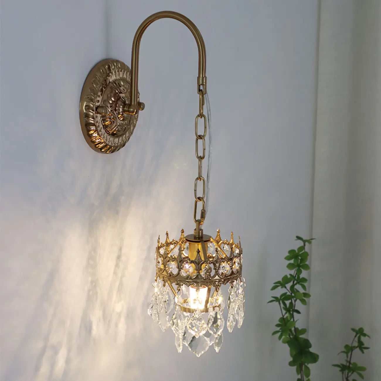 Luxurious Antique Brass Vintage Hanging Wall Lamp with Crystal