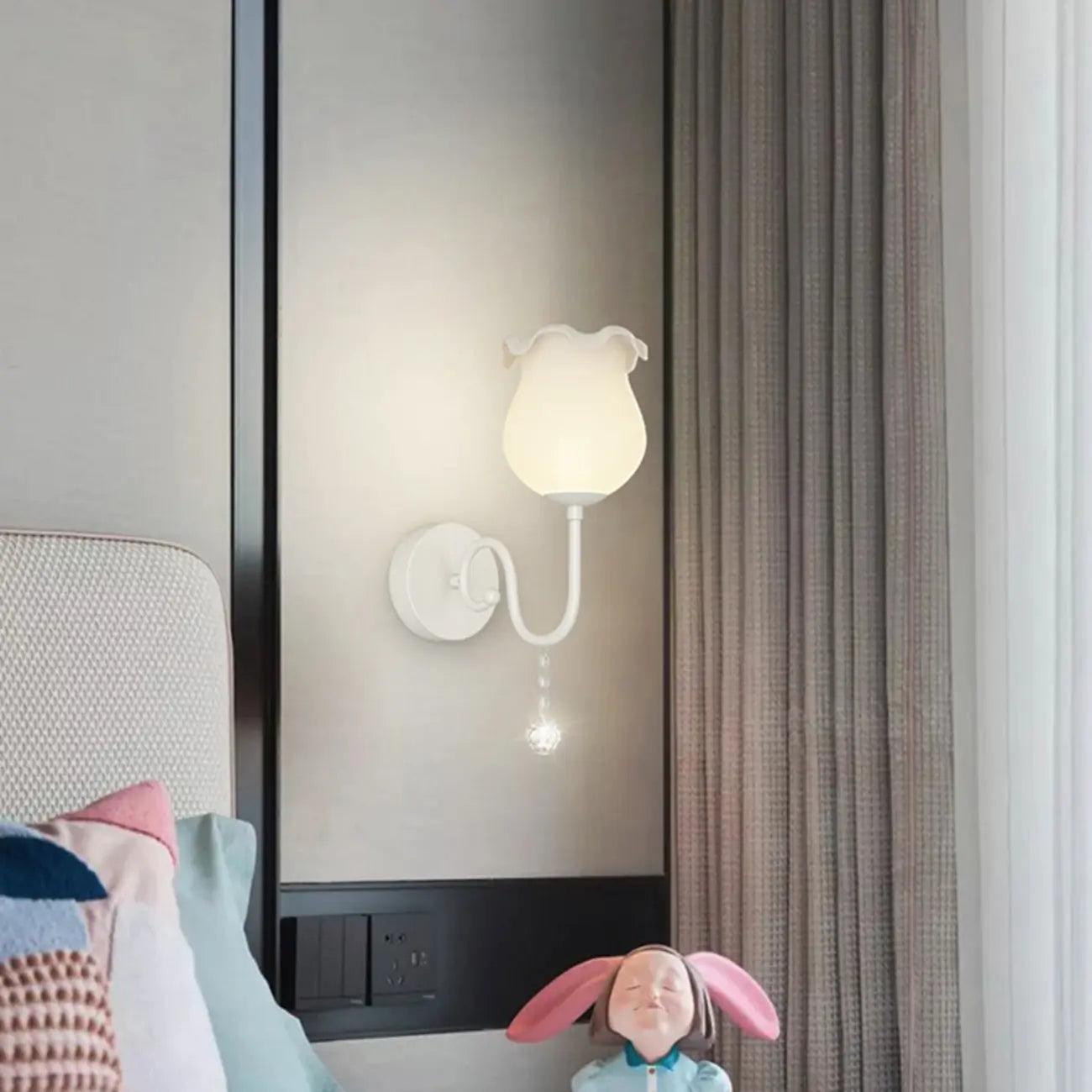 Romantic White Glass Floral Wall Sconce