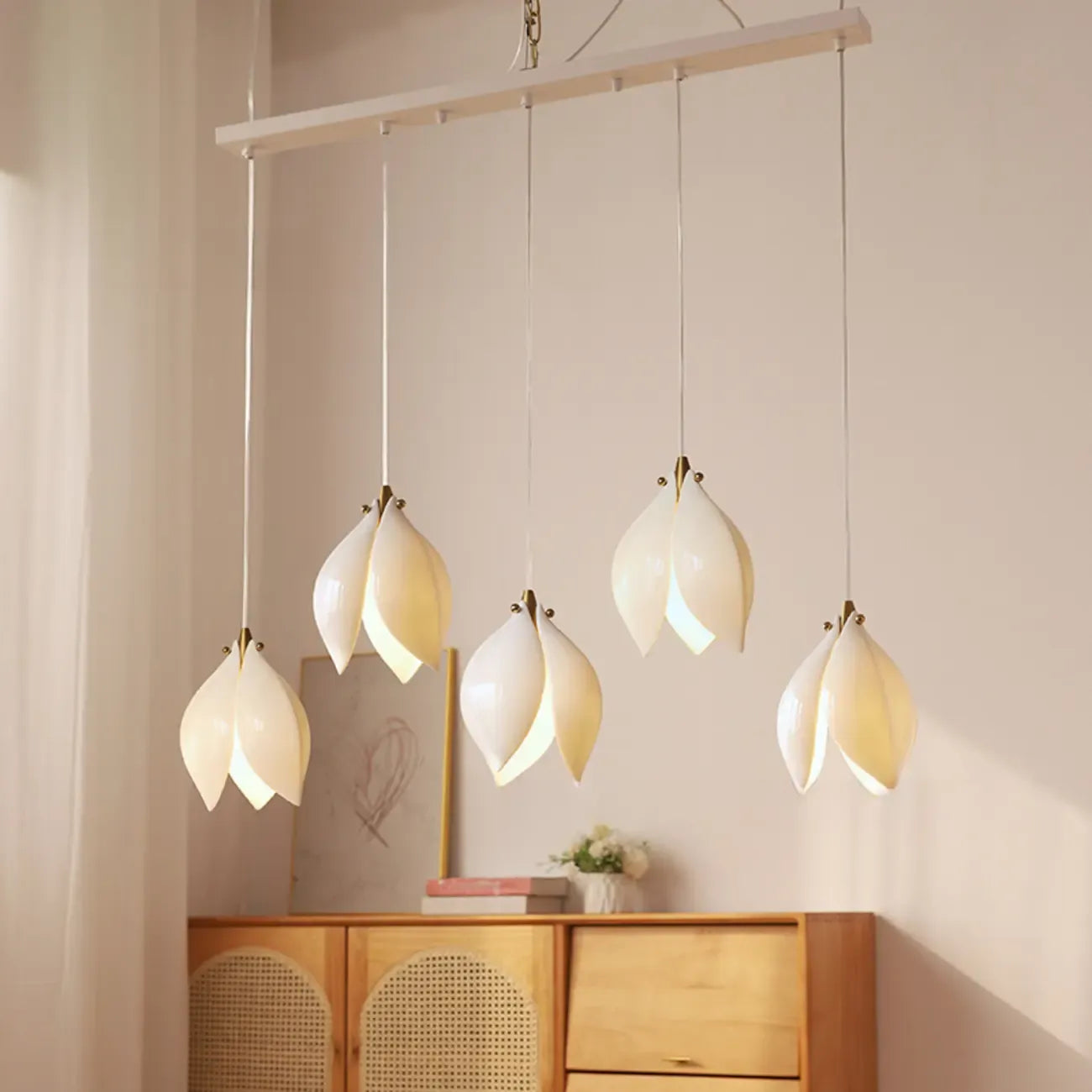 Modish Ceramic Flower Island Pendant Light for Kitchen