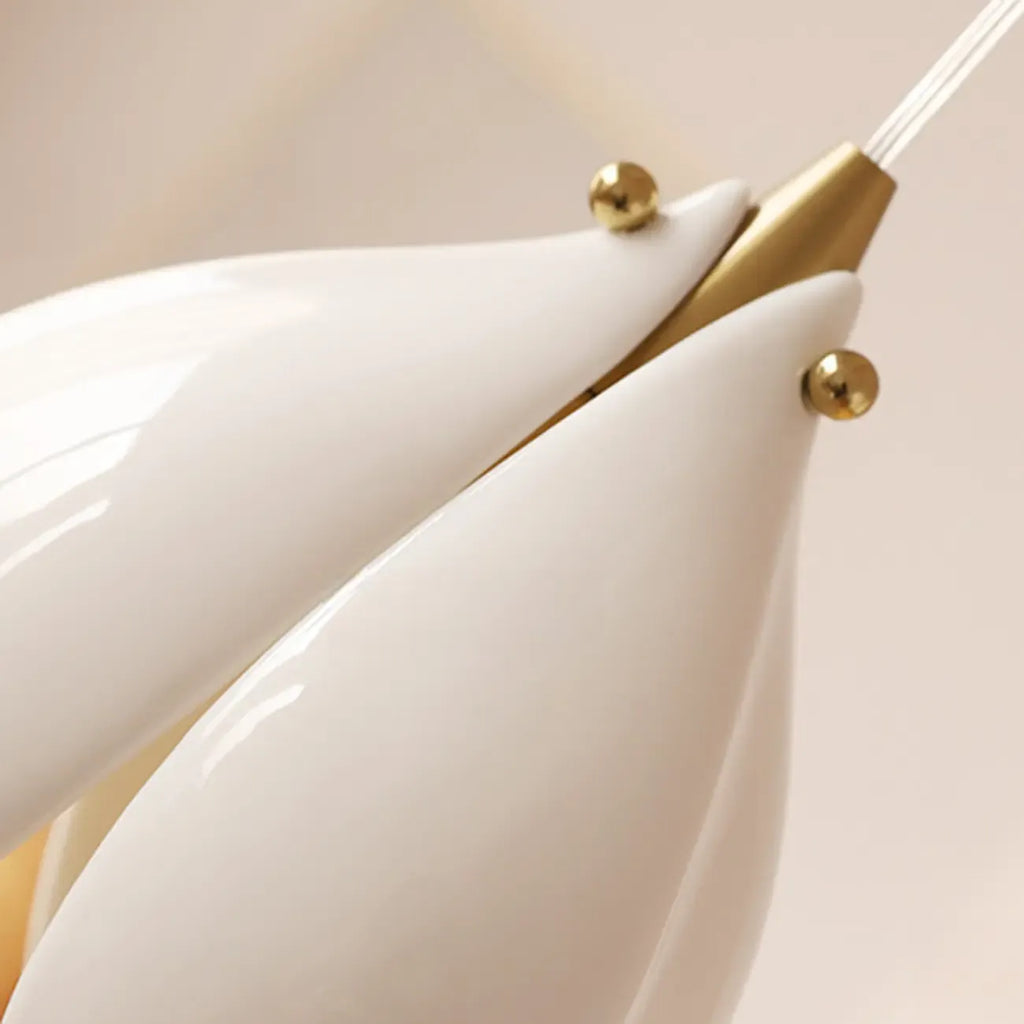 Modish Ceramic Flower Island Pendant Light for Kitchen