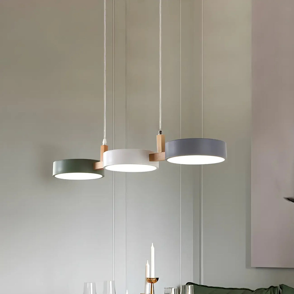 Nordic Island Pendant Lights with 3-Light & Wooden Arm