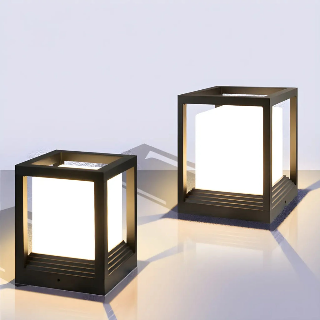 Modern Black Metal LED Post Cap Light for Outdoor Fences