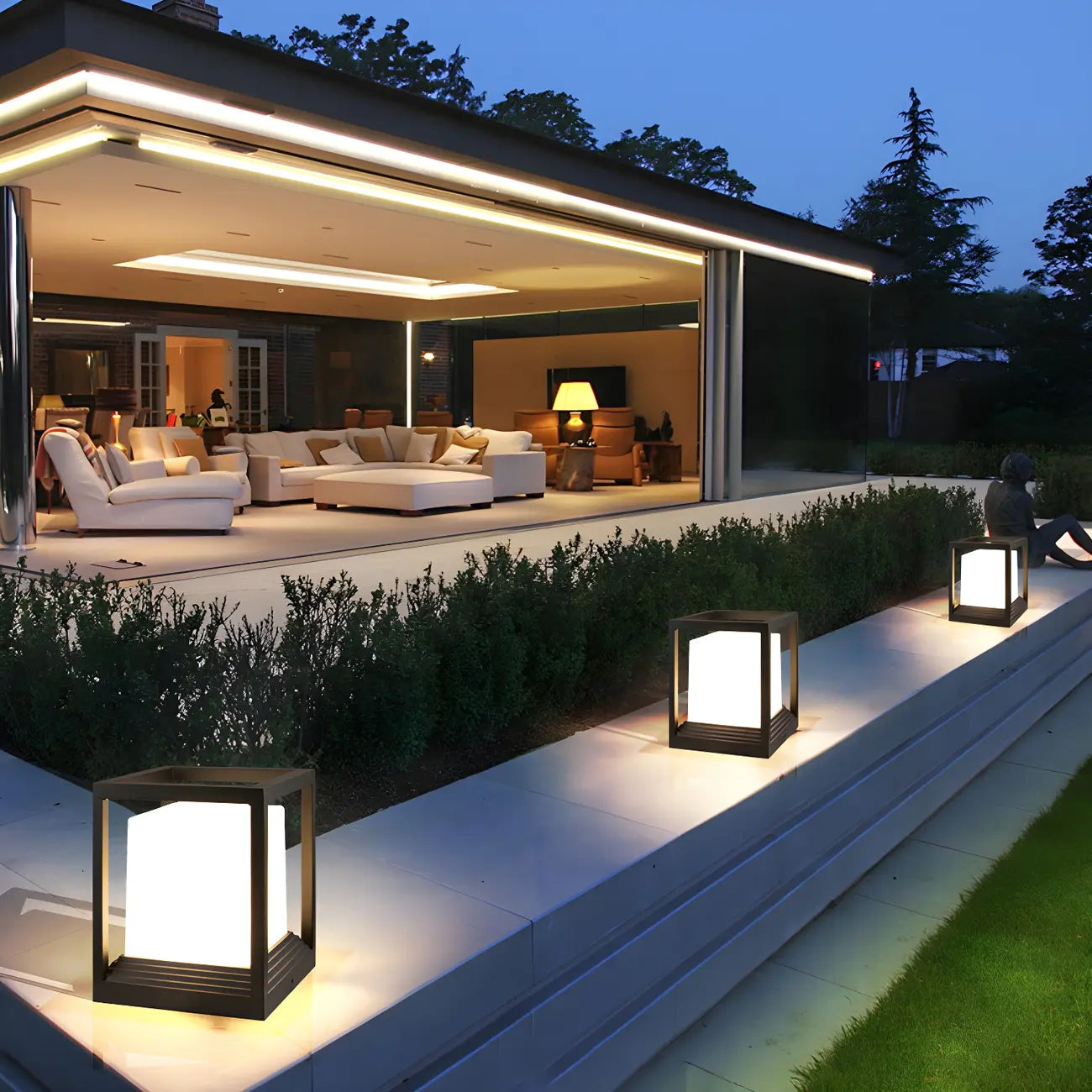 Modern Black Metal LED Post Cap Light for Outdoor Fences