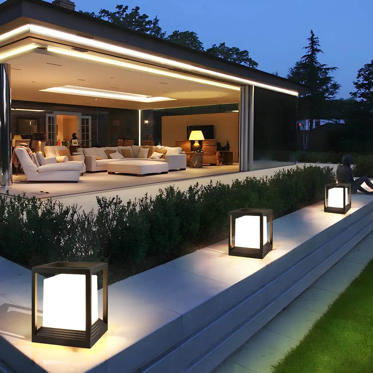 Modern Black Metal LED Post Cap Light for Outdoor Fences